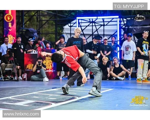 南京街舞队进攻打法深度解析与战术创新探讨